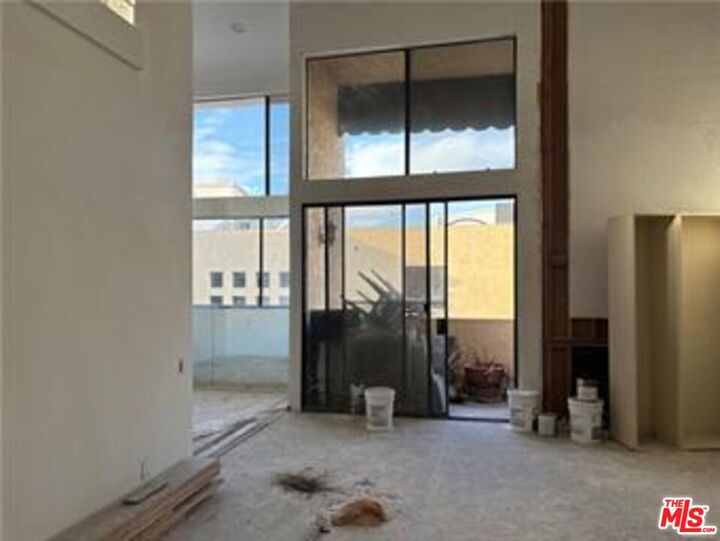 Property Photo:  5310 Zelzah Ave  CA 91316 