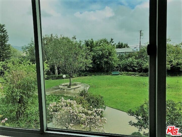 Property Photo:  2170 Century Park  CA 90067 