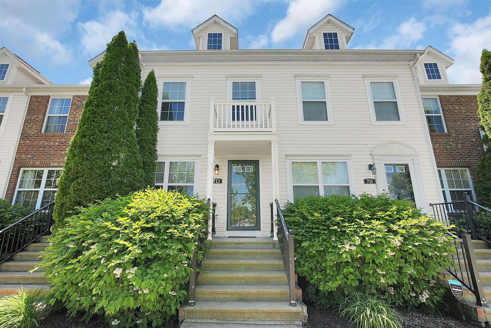 Property Photo:  713 Lazelle Road  OH 43081 