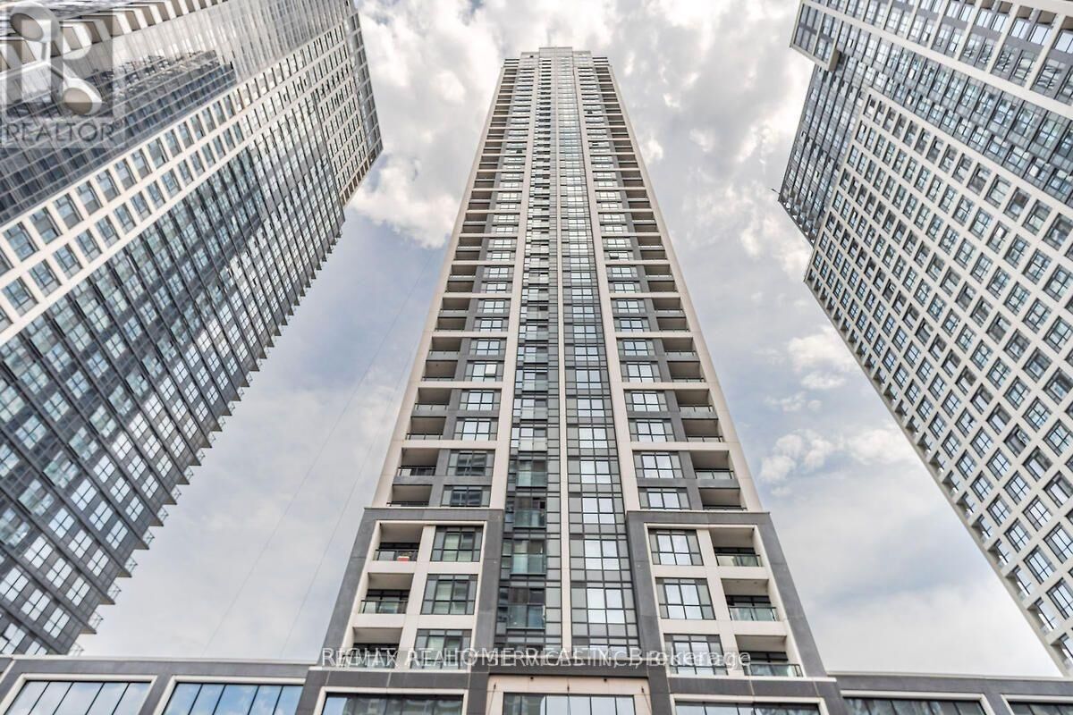 Property Photo:  7 Mabelle Avenue 2907  ON M9A 0C9 