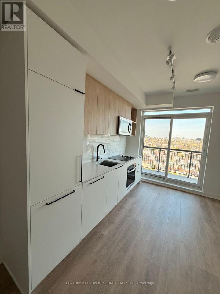Property Photo:  1185 Dupont Street 2206  ON M6H 2A4 