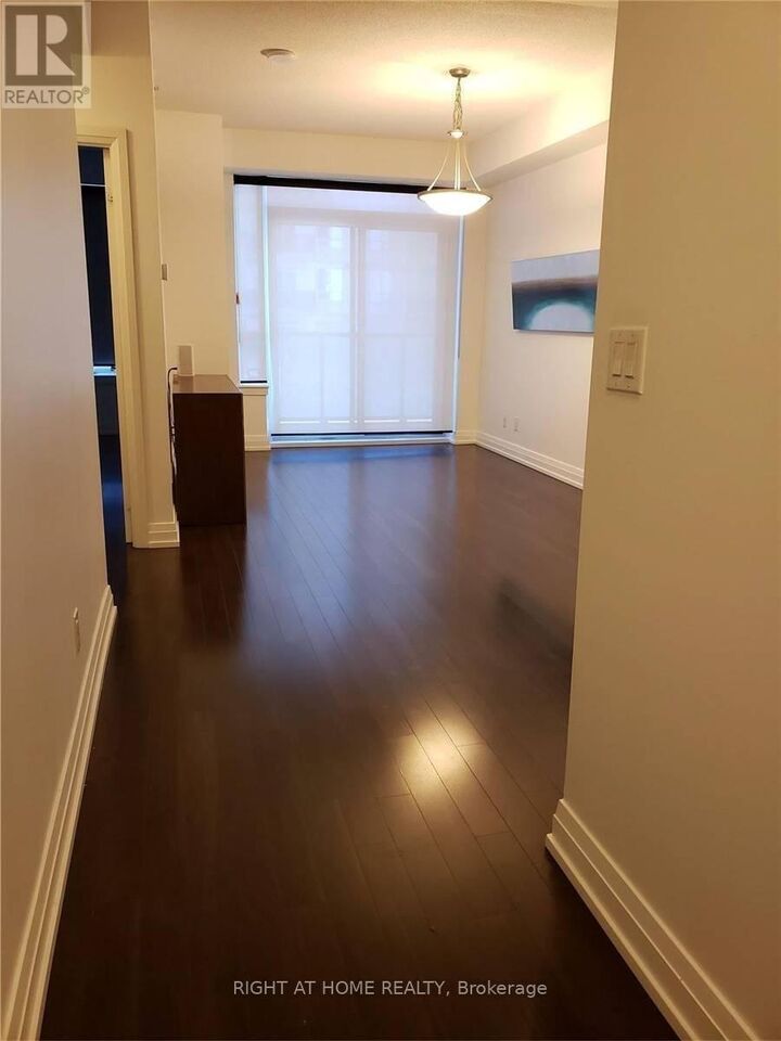 Property Photo:  7165 Yonge Street East 631  ON L3T 0M9 