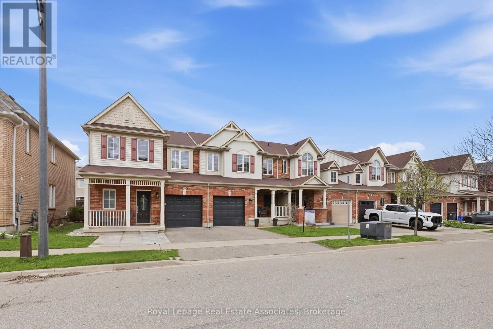 Property Photo:  362 Cavanagh Lane  ON L9T 8J9 