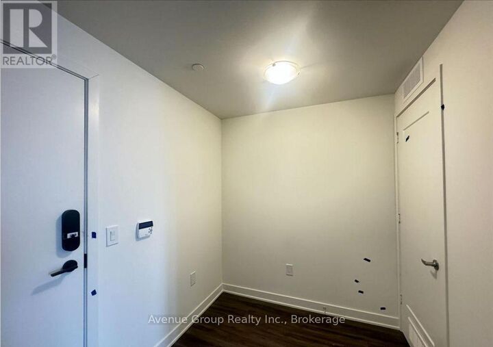 Property Photo:  70 Princess Street 1210  ON M5A 0X6 