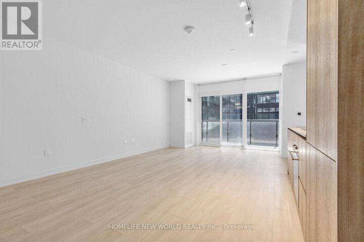 Property Photo:  117 Broadway Avenue 602  ON M4P 1V3 