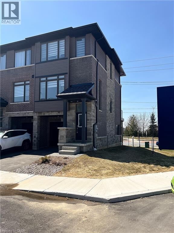 Property Photo:  120 Court Drive 7  ON N3L 0N2 