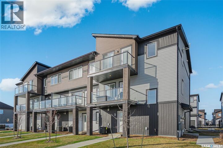 Property Photo:  9 651 Dubois Crescent  SK S7V 0R3 