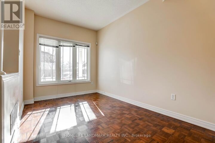 Property Photo:  262 Farmstead Road  ON L4S 2K5 