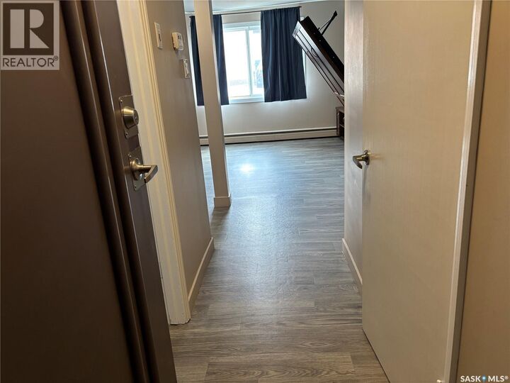 Property Photo:  2 2301 7th Street E  SK S7H 1A2 