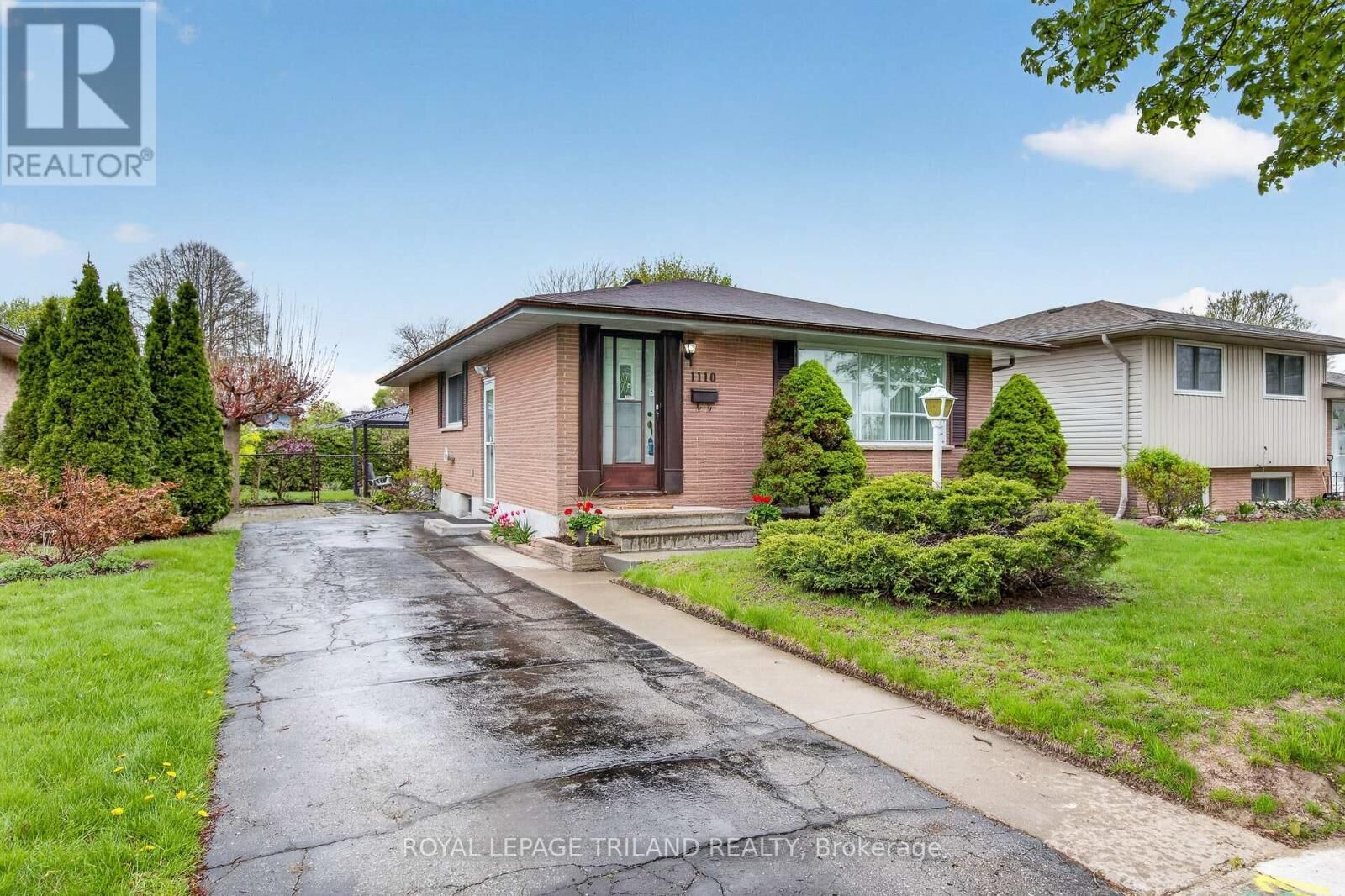 Property Photo:  1110 Chippewa Drive  ON N5V 2T7 