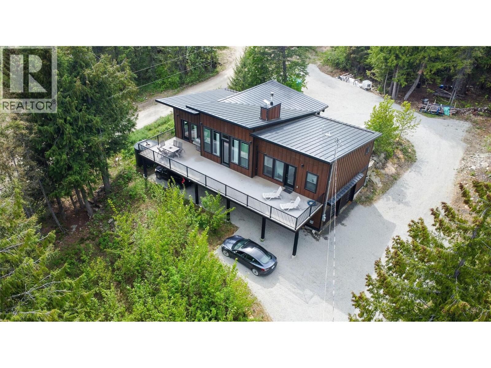 Property Photo: 4142 View Ridge Road BC V0G 2G3