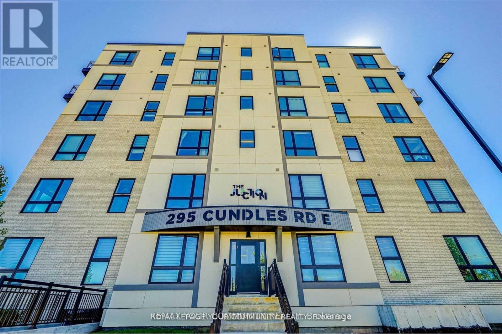 Property Photo:  295 Cundles Road 304  ON L4E 1A2 