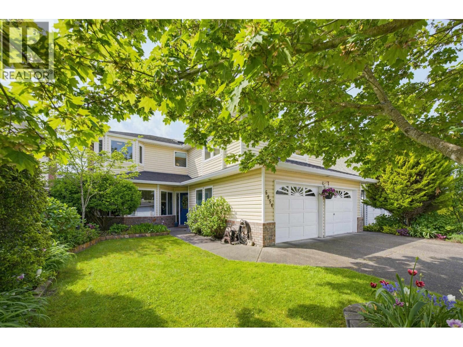 Property Photo:  5954 49 Avenue  BC V4K 4L4 