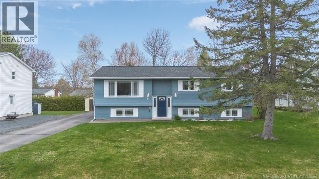Property Photo:  24 Bradley Ave  NB E3C 1C4 