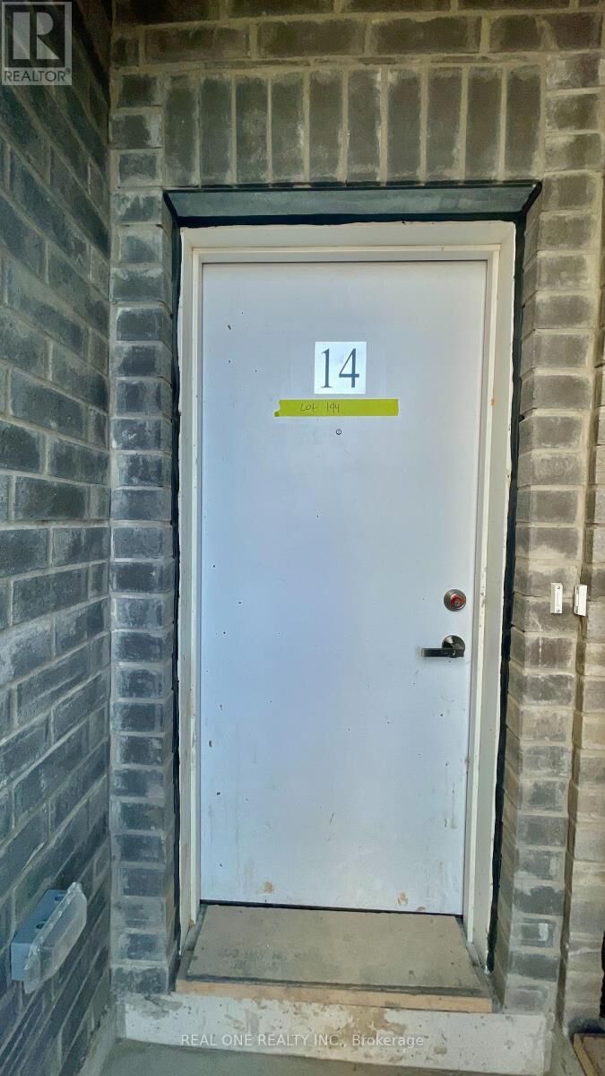 Property Photo:  3562 Colonial Drive 14  ON L5L 0B9 