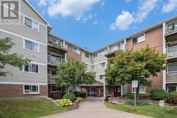 Property Photo:  270 Brittany Drive 314  ON K1K 4M3 