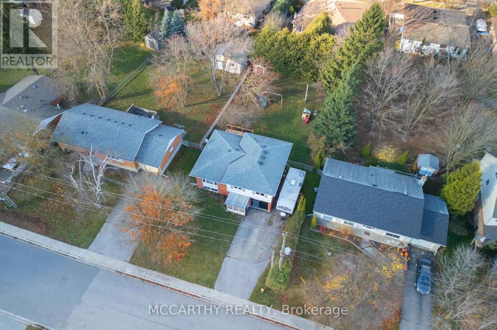 Property Photo:  130 Franklyn Street  ON L9V 2Y3 