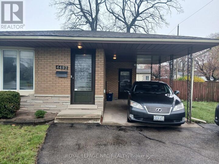 Property Photo:  4492 Dorchester Road  ON L2E 6N4 