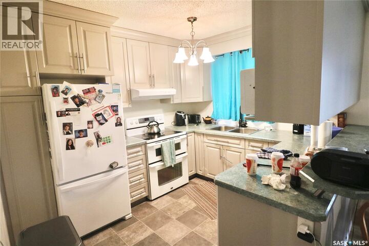 Property Photo:  6507 1st Avenue N  SK S4T 7C2 