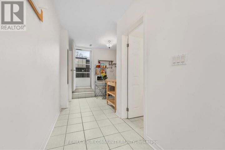 Property Photo:  151 Dovercourt Road Upper  ON M6J 3C5 