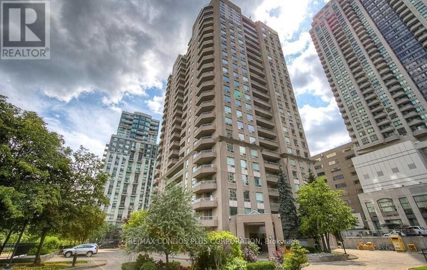 Property Photo:  18 Hillcrest Avenue North 2102  ON M2N 6T5 