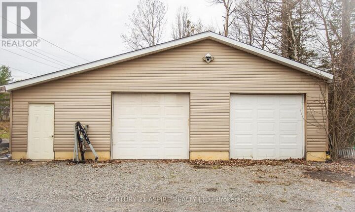 Property Photo:  84 Sandy Beach Road  ON K8A 6W8 