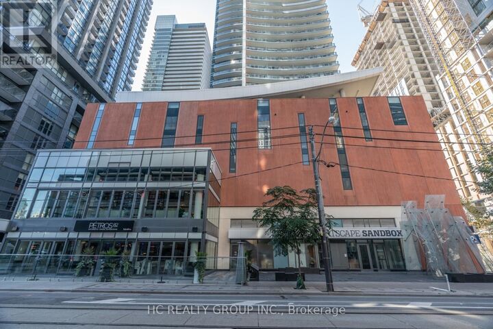 Property Photo:  21 Widmer Street 2710  ON M5V 0B8 