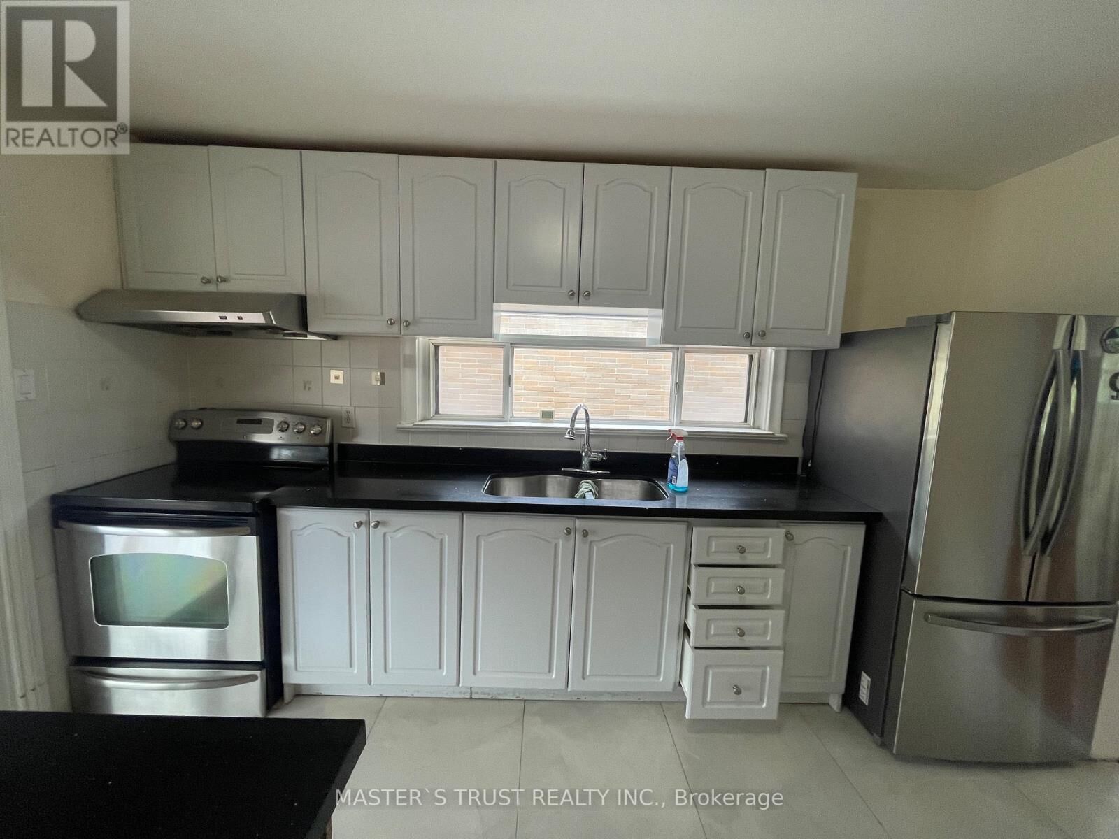 Property Photo:  10 Heather Road  ON M1S 2E1 