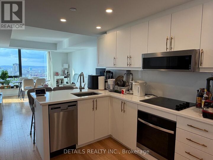 Property Photo:  340 Queen Street  ON K1R 5A5 