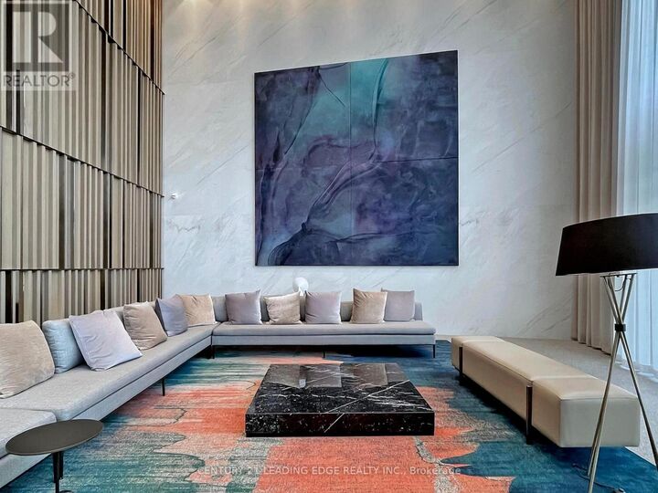 Property Photo:  585 Bloor Street East 821  ON M4W 0B3 