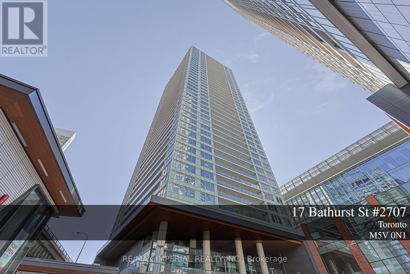 Property Photo:  17 Bathurst Street 2707  ON M5V 0N1 