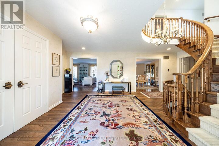 Property Photo:  10 Whitelaw Court  ON L3T 5E7 