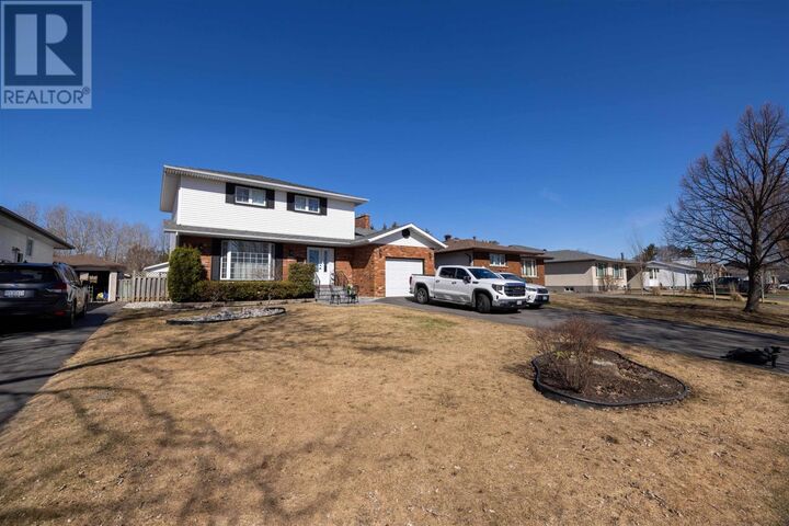 Property Photo:  510 Acadia Ct  ON P7C 5B8 