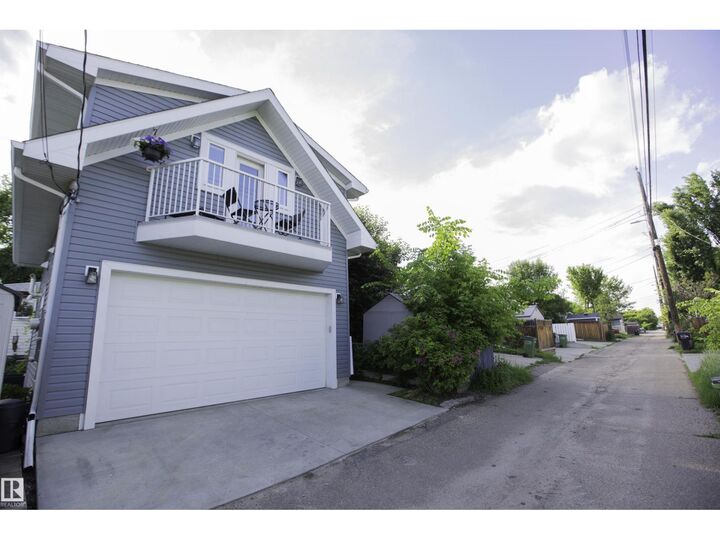 Property Photo: 11131 52 St NW AB T5W 3H6