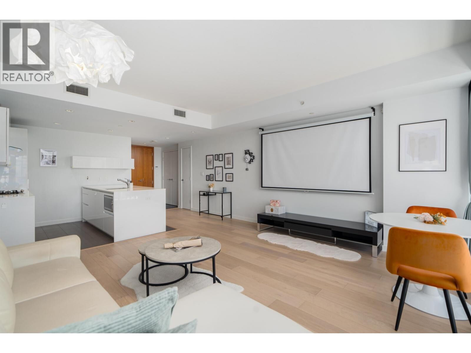 Property Photo:  5171 Brighouse Way 703  BC V7C 0A6 