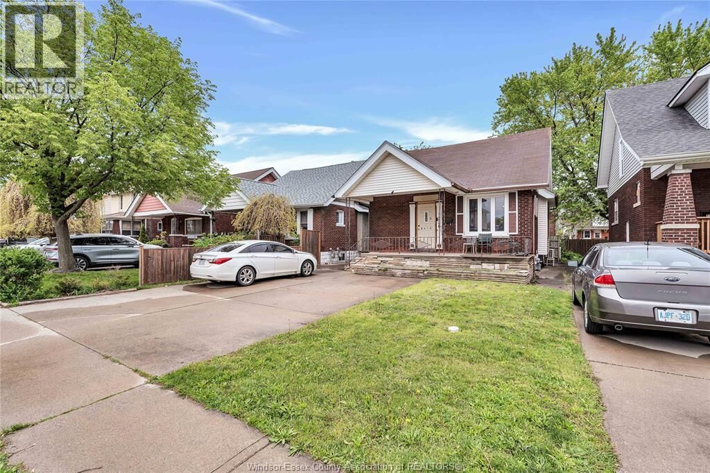Property Photo:  1236 Marentette Avenue Main  ON N8X 4C6 