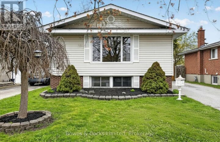 Property Photo:  832 Cameron Street  ON K9J 4A3 