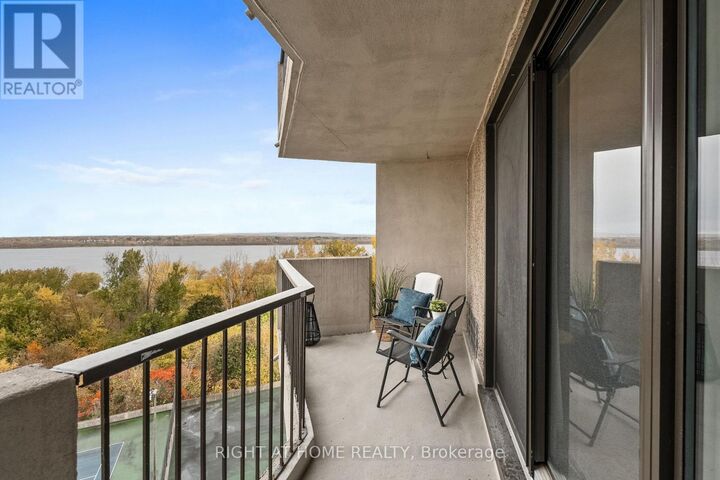 Property Photo:  1025 Richmond Road 1006  ON K2B 8G8 