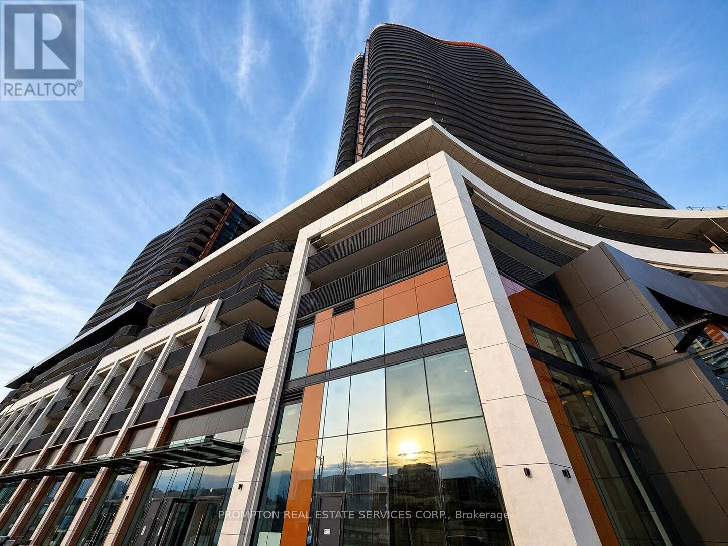 Property Photo:  75 Billes Heights 530  ON M2K 0J8 