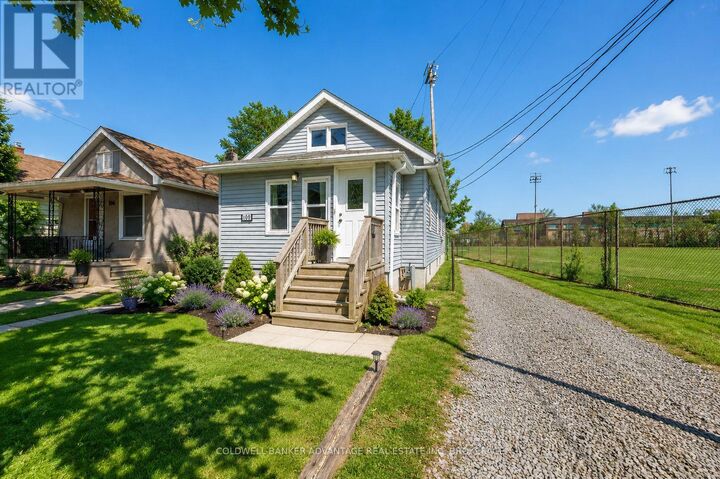 Property Photo: 108 Burgar Street ON L3B 2S8
