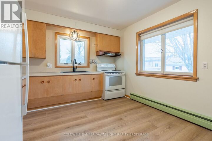 Property Photo:  394 William Street  ON N0M 1S2 