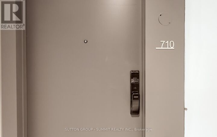 Property Photo:  2075 Lakeshore Road 710  ON L7R 0H3 