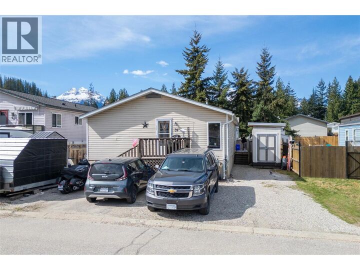 Property Photo: 39 Johnson Way BC V0E 2S0