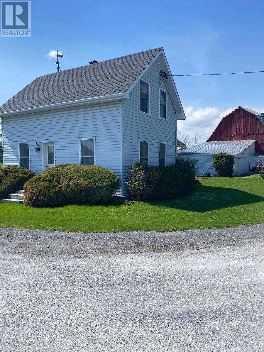 Property Photo:  15085 Cooper Road South  ON K0C 1R0 