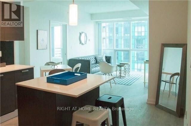 Property Photo:  11 Bogert Avenue 901  ON M2N 0H4 