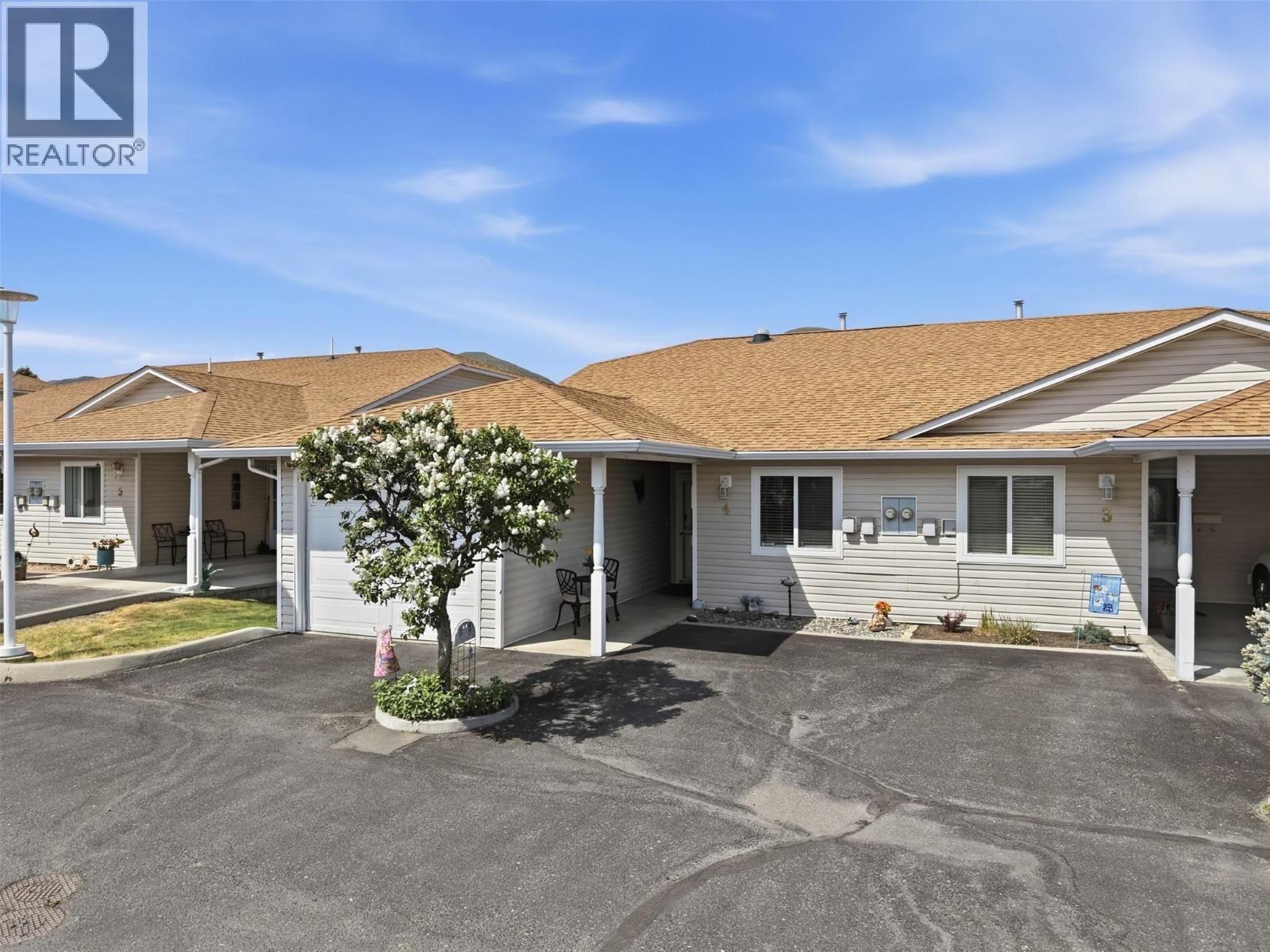 Photo de la propriété:  1195 14th Street 4  BC V2B 8L1 