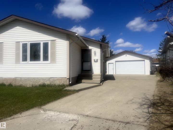 Property Photo:  8608 103  AB T8R 1C1 