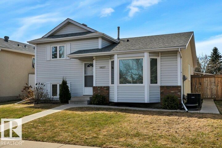 Property Photo:  18227 76 Avenue NW  AB T5T 4R2 