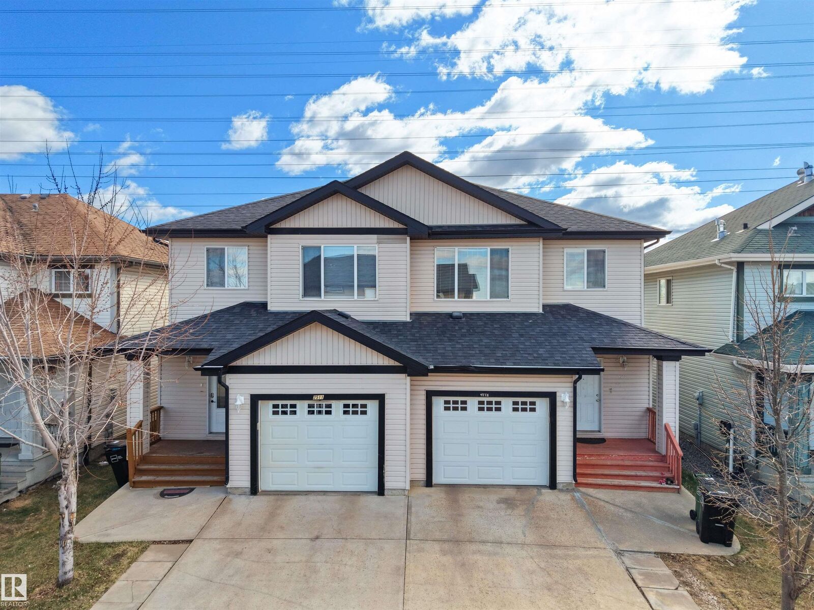 Property Photo:  2511 29 Street NW  AB T6T 0G8 