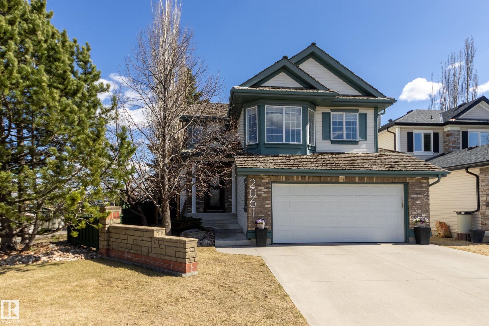 Property Photo:  2061 Haddow Drive NW  AB T6R 2X6 